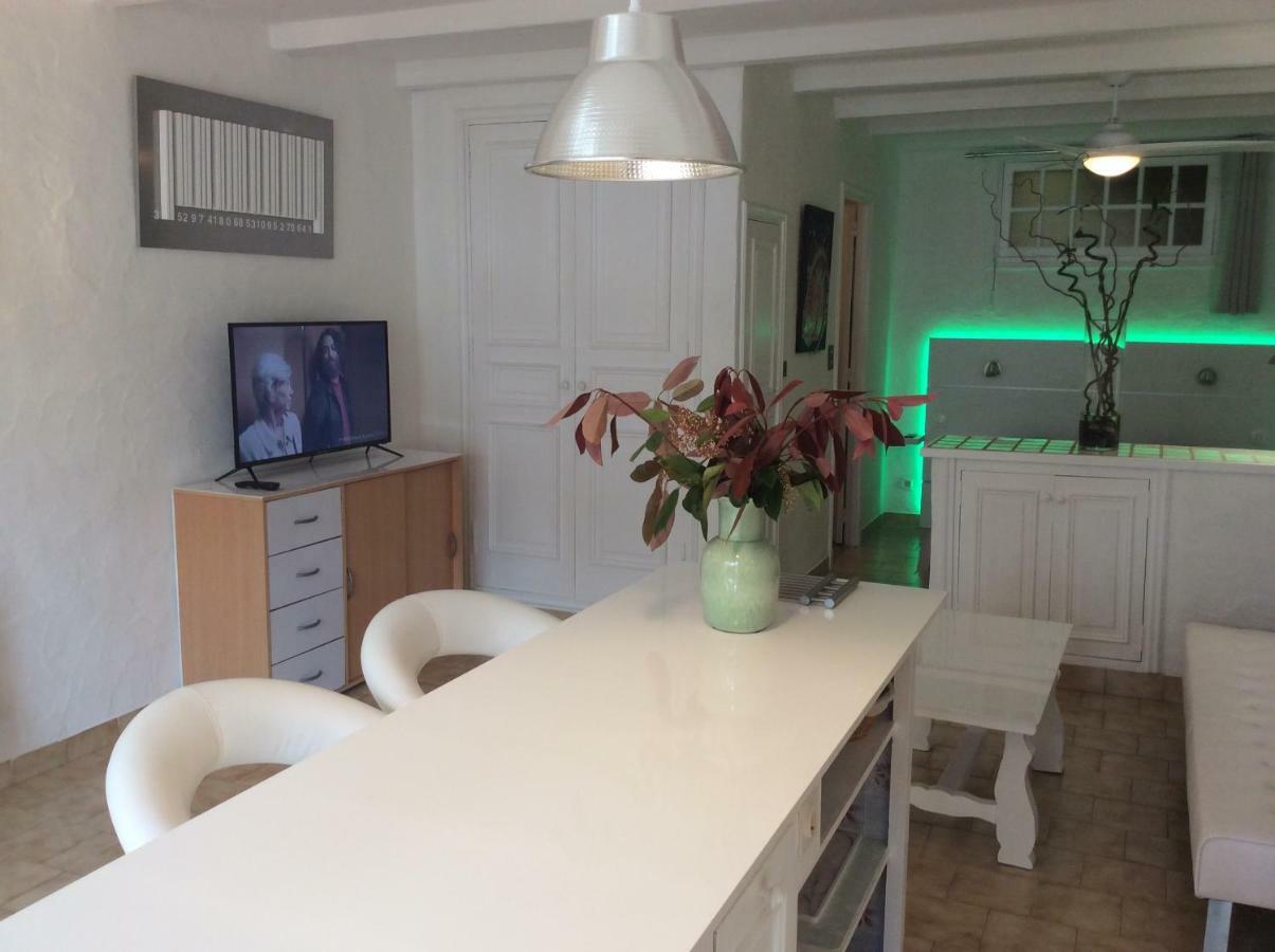 89 Le Grand Pin Lägenhet Sainte-Maxime Exteriör bild