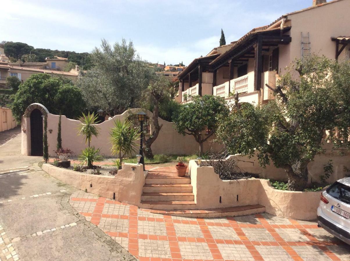 89 Le Grand Pin Lägenhet Sainte-Maxime Exteriör bild