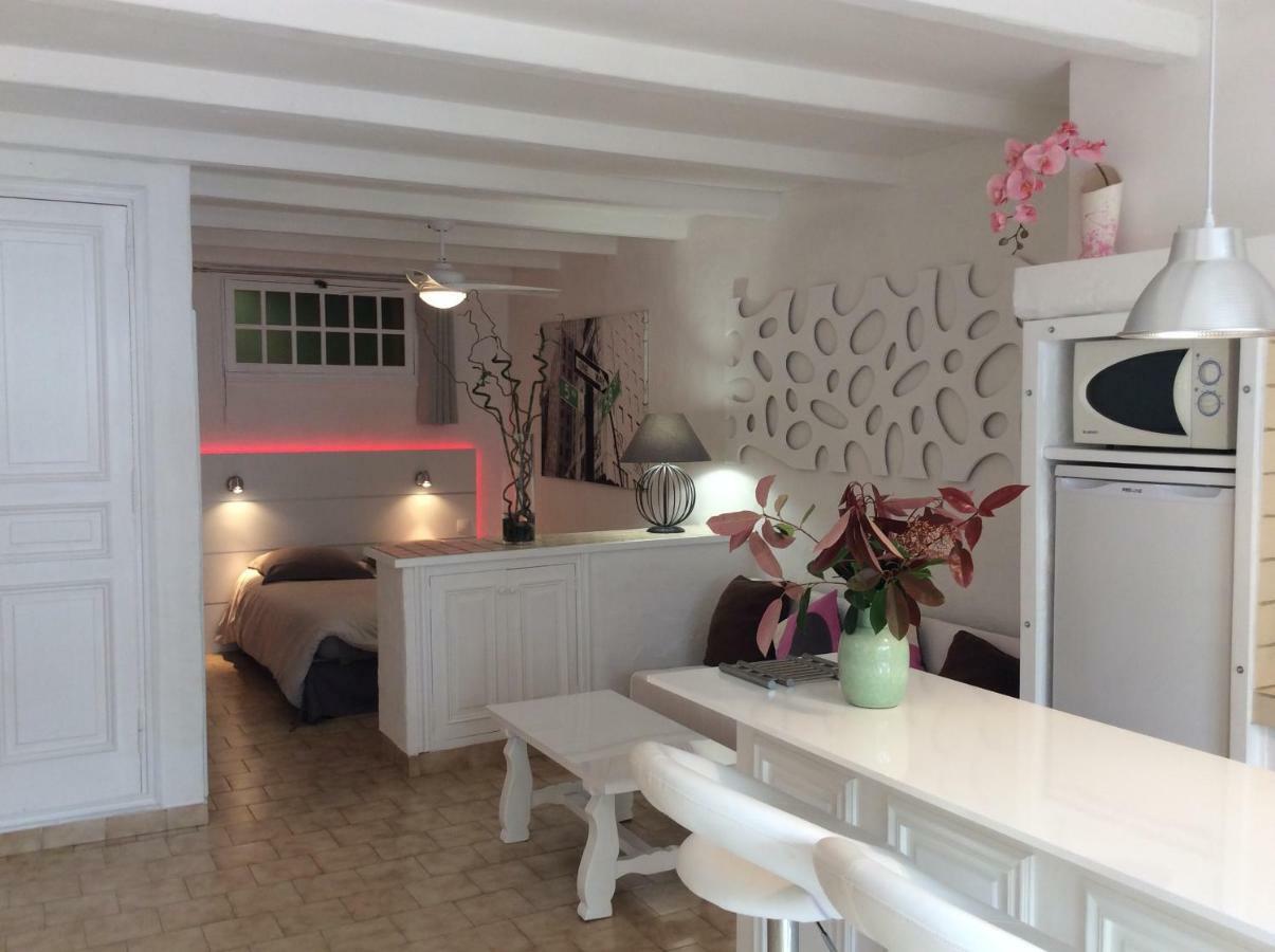 89 Le Grand Pin Lägenhet Sainte-Maxime Exteriör bild