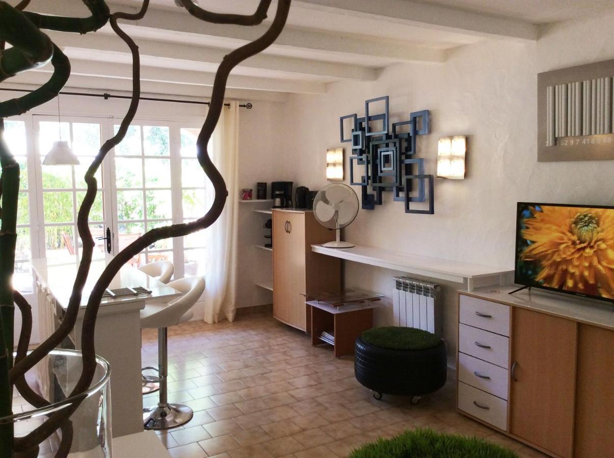 89 Le Grand Pin Lägenhet Sainte-Maxime Exteriör bild
